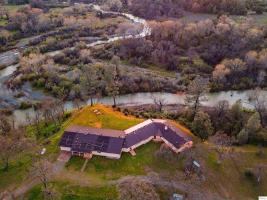(private lake, pond, creek) Home For Sale in Red Bluff California