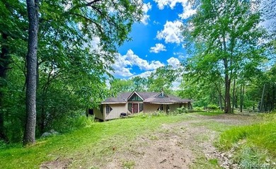 Fabulous, private (no public access) 173' frontage on all Sports - photo 4