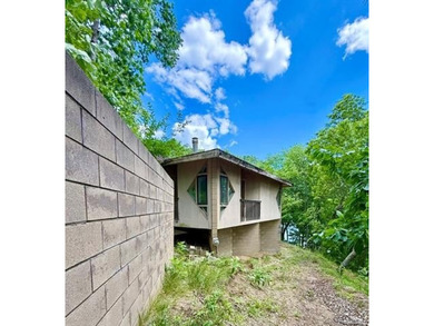 Fabulous, private (no public access) 173' frontage on all Sports - photo 5