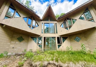 Fabulous, private (no public access) 173' frontage on all Sports - photo 6