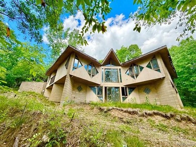 Fabulous, private (no public access) 173' frontage on all Sports - photo 7