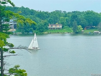 Fabulous, private (no public access) 173' frontage on all Sports - photo 9