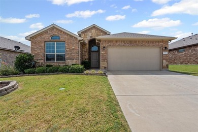 Lake Pat Cleburne Home For Sale in Cleburne Texas