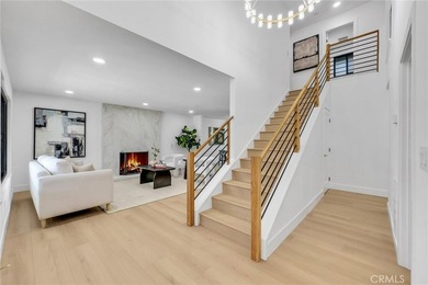 Beautifully remodeled 5-bedroom home with a sought-after - photo 5