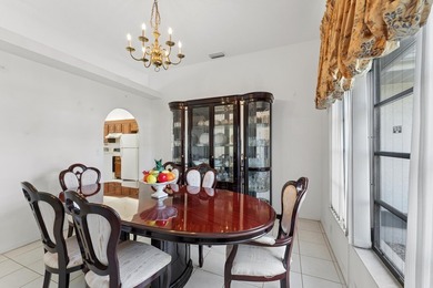 Welcome to this beautifully maintained 3-bedroom, 2-bathroom - photo 17