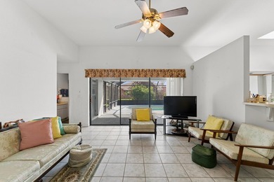 Welcome to this beautifully maintained 3-bedroom, 2-bathroom - photo 19