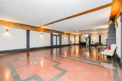 Welcome to this bright and beautifully presented 800 square foot