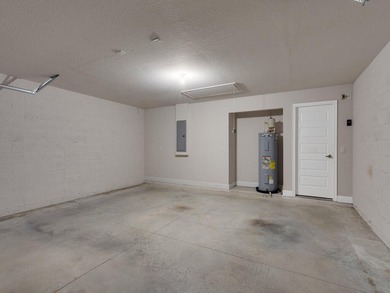 Welcome to Waterstone! A resort style amenities with Low HOA - photo 30