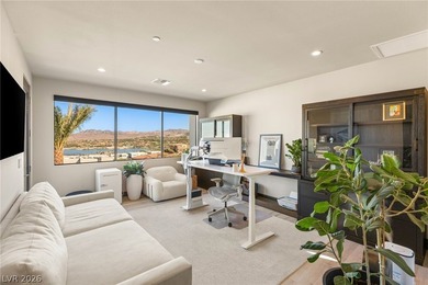 Experience elevated desert contemporary living in this - photo 36