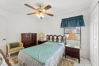 Welcome to this beautifully maintained 3-bedroom, 2-bathroom - photo 40