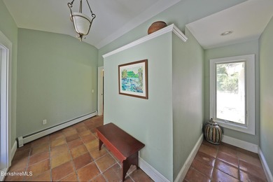 Stockbridge Contemporary surrounded by 5+ acres of privacy and - photo 4