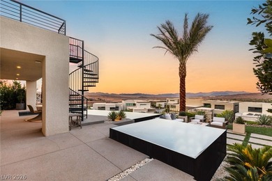Experience elevated desert contemporary living in this - photo 47