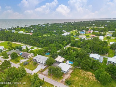Experience the relaxed Mississippi Gulf Coast lifestyle with - photo 5