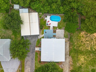 Experience the relaxed Mississippi Gulf Coast lifestyle with - photo 6