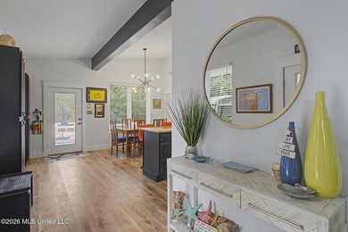 Experience the relaxed Mississippi Gulf Coast lifestyle with - photo 8