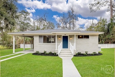 This beautifully renovated 2-bedroom, 1 bath bungalow is full of - photo 1
