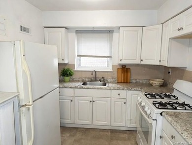 Prime Throggs Neck Multi-Family Package Deal Investment - photo 6