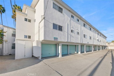 Livingston Place is a 26-unit apartment complex located at 5120 - photo 18