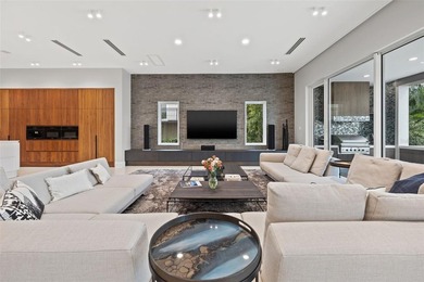 ELEVATED. SECURE. EXCEPTIONAL. Skip Palm Beach & Sarasota - photo 23