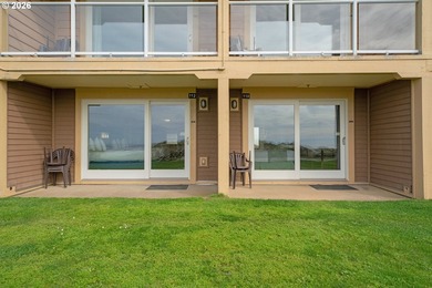 Only Ocean front Condo development in the Florence area! This is - photo 23