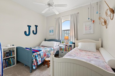 Meticulously maintained and beautifully presented, this - photo 7