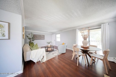 Your coastal oasis awaits! This move-in ready, 2-bedroom - photo 3