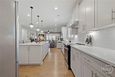 Del Webb at Lake Oconee lifestyle | Martin Ray plan | Sunroom | - photo 4