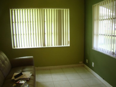 AS-IS WELL MAINTAINED SEMI MODERN DECOR HOME WITH KITCHEN AND - photo 9