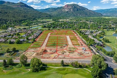 Monique Flora, The Wells Group of Durango, LLC, C: , monique,  :