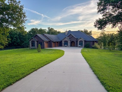 423+/- acre estate in Harrisburg, MO featuring a 27-acre stocked - photo 15