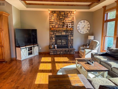 423+/- acre estate in Harrisburg, MO featuring a 27-acre stocked - photo 18