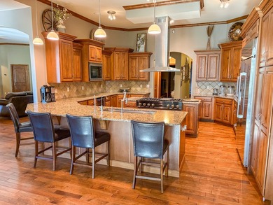 423+/- acre estate in Harrisburg, MO featuring a 27-acre stocked - photo 19
