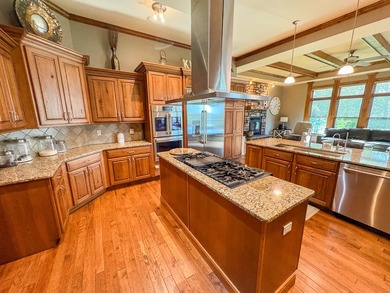 423+/- acre estate in Harrisburg, MO featuring a 27-acre stocked - photo 21