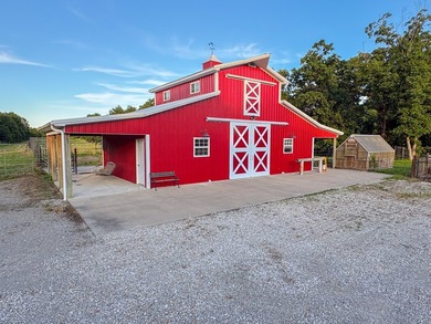 423+/- acre estate in Harrisburg, MO featuring a 27-acre stocked - photo 50