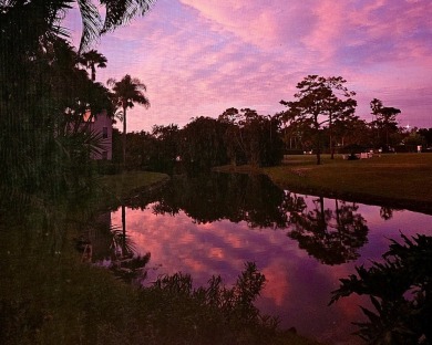 Lake Townhome/Townhouse For Sale in Palm Beach Gardens, Florida