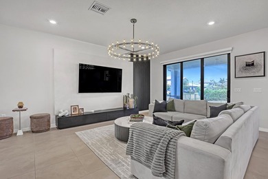 Stunning 2023-built 5-bedroom retreat in the gated community of - photo 7