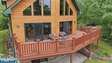 Rare opportunity to own a one of a kind lakefront retreat on a - photo 6