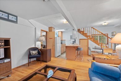 Discover coastal living in this charming 1950s cottage-style - photo 11