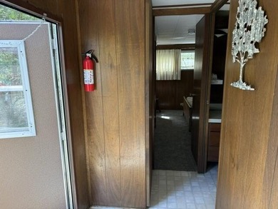 FOR SALE: Ultimate Wooded Lake Retreat Near Goose LakeEscape to - photo 15