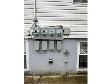 Live Rent-Free in This Beautiful TWO-Family Home! LAYOUT LIKE A - photo 15