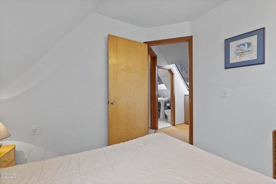 Discover coastal living in this charming 1950s cottage-style - photo 22