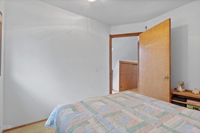 Discover coastal living in this charming 1950s cottage-style - photo 24