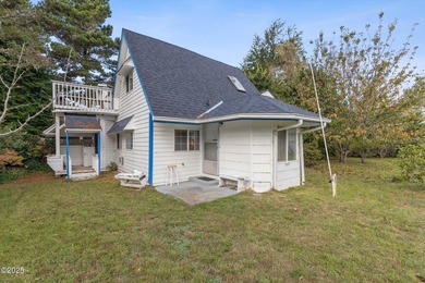 Discover coastal living in this charming 1950s cottage-style - photo 26