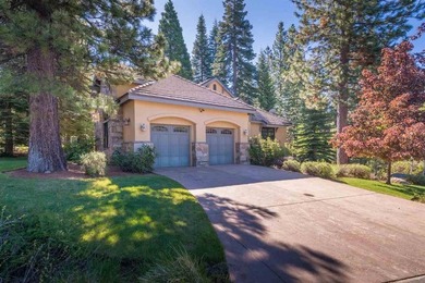 Stunning custom built home with a well thought out floor plan - photo 1