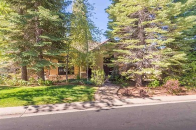 Stunning custom built home with a well thought out floor plan - photo 2
