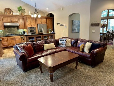 Stunning custom built home with a well thought out floor plan - photo 7