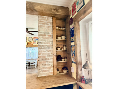 Beautiful older home that has been updated and ready to go! This - photo 12