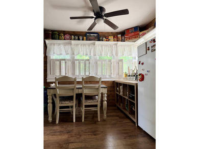 Beautiful older home that has been updated and ready to go! This - photo 15