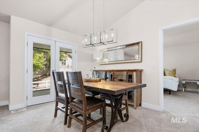 Rare better than new townhome minutes from downtown Eagle in a - photo 15