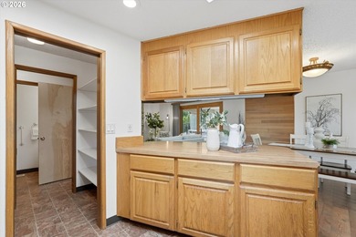 Beautifully maintained one-level home in Tualatin's sought-after - photo 15